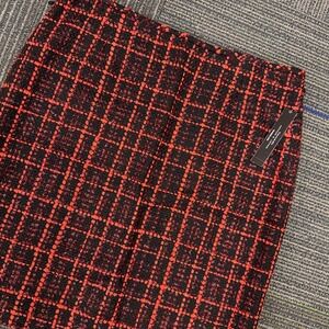 Tahari Arthur Levine Black Red Plaid Tweed Pencil Skirt Size 16